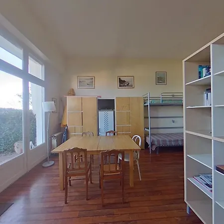 Bord De Avec Jardin Et Terrasse - - Fr-1-843-54 *